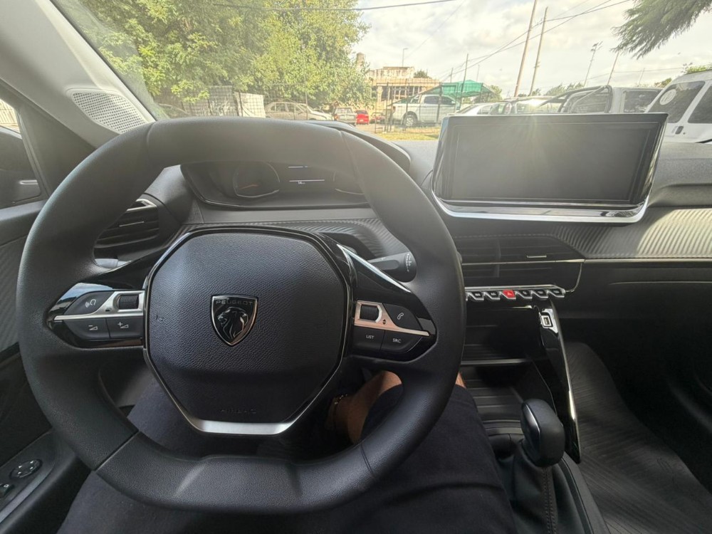 Peugeot 208 1.6 allure At — foto 12